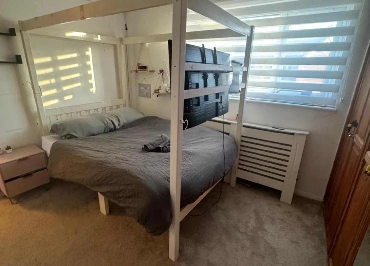 Room 3 Minute Drive From Luton Airport 0*, Luton (Bedfordshire)